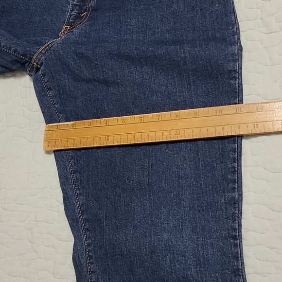 Levi's 550 Boot Cut Jeans Sz 32x31 - Picture 9 of 12